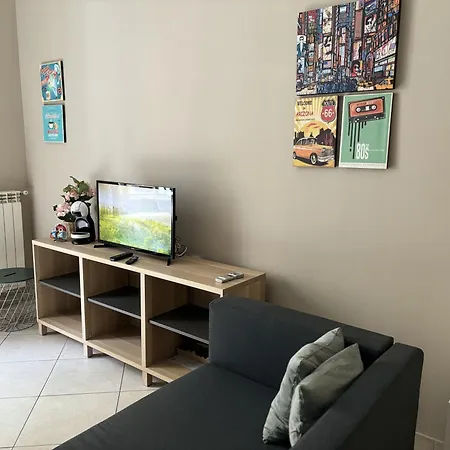 Adrian's Guests House *