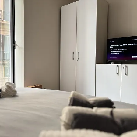 Adrian's Guests House شقة نابولي